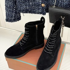 Loro Piana/lp🌾26WF秋冬新品复古 极简系带侧拉链马丁靴短靴 极简复古老钱格调拉满 系带侧拉链穿脱超省心 Loro Piana/lp🌾26WF秋冬新品复古 极简系带侧拉链马丁靴短靴 极简复古老钱格调拉满 系带侧拉链穿脱超省心