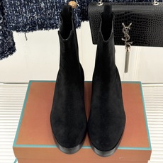 Loro Piana/lp🌾26WF秋冬新品复古 极简切尔西短靴 这款短靴以“隐奢美学”重塑日常格调 让每一步都成为低调 Loro Piana/lp🌾26WF秋冬新品复古 极简切尔西短靴 这款短靴以“隐奢美学”重塑日常格调 让每一步都成为低调