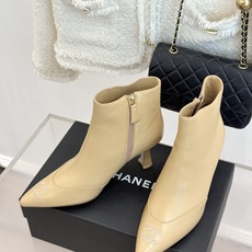 CHANE*|小香26B新品双C 尖头网纱拼接高跟短靴 尖头刺绣双C经典标识 通透网纱自带朦胧氛围感 细腻牛皮质感高级 CHANE*|小香26B新品双C 尖头网纱拼接高跟短靴 尖头刺绣双C经典标识 通透网纱自带朦胧氛围感 细腻牛皮质感高级