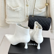 CHANE*|小香26B新品双C 尖头网纱拼接高跟短靴 尖头刺绣双C经典标识 通透网纱自带朦胧氛围感 细腻牛皮质感高级 CHANE*|小香26B新品双C 尖头网纱拼接高跟短靴 尖头刺绣双C经典标识 通透网纱自带朦胧氛围感 细腻牛皮质感高级