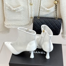 CHANE*|小香26B新品双C 尖头网纱拼接高跟短靴 尖头刺绣双C经典标识 通透网纱自带朦胧氛围感 细腻牛皮质感高级 CHANE*|小香26B新品双C 尖头网纱拼接高跟短靴 尖头刺绣双C经典标识 通透网纱自带朦胧氛围感 细腻牛皮质感高级