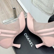 CHANE*|小香26B新品双C 尖头网纱拼接高跟短靴 尖头刺绣双C经典标识 通透网纱自带朦胧氛围感 细腻牛皮质感高级 CHANE*|小香26B新品双C 尖头网纱拼接高跟短靴 尖头刺绣双C经典标识 通透网纱自带朦胧氛围感 细腻牛皮质感高级