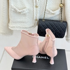 CHANE*|小香26B新品双C 尖头网纱拼接高跟短靴 尖头刺绣双C经典标识 通透网纱自带朦胧氛围感 细腻牛皮质感高级 CHANE*|小香26B新品双C 尖头网纱拼接高跟短靴 尖头刺绣双C经典标识 通透网纱自带朦胧氛围感 细腻牛皮质感高级