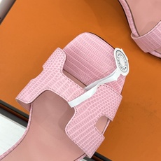 (配原版飞机盒) Hermès/爱马仕经典H型 细跟高跟凉鞋 极简奢韵 勾勒优雅身姿 标志性H型镂空鞋面 凝练品牌经典设 (配原版飞机盒) Hermès/爱马仕经典H型 细跟高跟凉鞋 极简奢韵 勾勒优雅身姿 标志性H型镂空鞋面 凝练品牌经典设