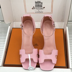 (配原版飞机盒) Hermès/爱马仕经典H型 细跟高跟凉鞋 极简奢韵 勾勒优雅身姿 标志性H型镂空鞋面 凝练品牌经典设 (配原版飞机盒) Hermès/爱马仕经典H型 细跟高跟凉鞋 极简奢韵 勾勒优雅身姿 标志性H型镂空鞋面 凝练品牌经典设