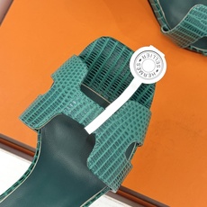 (配原版飞机盒) Hermès/爱马仕经典H型 细跟高跟凉鞋 极简奢韵 勾勒优雅身姿 标志性H型镂空鞋面 凝练品牌经典设 (配原版飞机盒) Hermès/爱马仕经典H型 细跟高跟凉鞋 极简奢韵 勾勒优雅身姿 标志性H型镂空鞋面 凝练品牌经典设