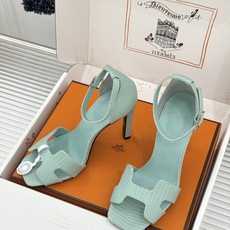 (配原版飞机盒) Hermès/爱马仕经典H型 细跟高跟凉鞋 极简奢韵 勾勒优雅身姿 标志性H型镂空鞋面 凝练品牌经典设 (配原版飞机盒) Hermès/爱马仕经典H型 细跟高跟凉鞋 极简奢韵 勾勒优雅身姿 标志性H型镂空鞋面 凝练品牌经典设