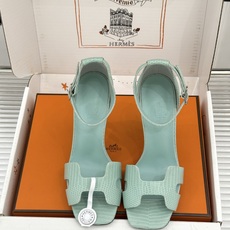 (配原版飞机盒) Hermès/爱马仕经典H型 细跟高跟凉鞋 极简奢韵 勾勒优雅身姿 标志性H型镂空鞋面 凝练品牌经典设 (配原版飞机盒) Hermès/爱马仕经典H型 细跟高跟凉鞋 极简奢韵 勾勒优雅身姿 标志性H型镂空鞋面 凝练品牌经典设