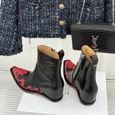 MaisonMargiela|MM6马吉拉 复古内增高电绣尖头短靴 隐形内增高悄拔身形比例 复古电绣藏解构巧思 做旧牛皮 MaisonMargiela|MM6马吉拉 复古内增高电绣尖头短靴 隐形内增高悄拔身形比例 复古电绣藏解构巧思 做旧牛皮