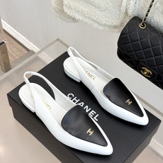 CHANE*|小香26B新品双C 拼色尖头平底凉鞋单鞋 撞色鞋头勾勒复古意趣 鞋头压印经典双C标识 羊皮质感温润又细腻 CHANE*|小香26B新品双C 拼色尖头平底凉鞋单鞋 撞色鞋头勾勒复古意趣 鞋头压印经典双C标识 羊皮质感温润又细腻
