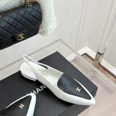 CHANE*|小香26B新品双C 拼色尖头平底凉鞋单鞋 撞色鞋头勾勒复古意趣 鞋头压印经典双C标识 羊皮质感温润又细腻 CHANE*|小香26B新品双C 拼色尖头平底凉鞋单鞋 撞色鞋头勾勒复古意趣 鞋头压印经典双C标识 羊皮质感温润又细腻