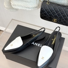 CHANE*|小香26B新品双C 拼色尖头平底凉鞋单鞋 撞色鞋头勾勒复古意趣 鞋头压印经典双C标识 羊皮质感温润又细腻 CHANE*|小香26B新品双C 拼色尖头平底凉鞋单鞋 撞色鞋头勾勒复古意趣 鞋头压印经典双C标识 羊皮质感温润又细腻