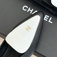 CHANE*|小香26B新品双C 拼色尖头平底凉鞋单鞋 撞色鞋头勾勒复古意趣 鞋头压印经典双C标识 羊皮质感温润又细腻 CHANE*|小香26B新品双C 拼色尖头平底凉鞋单鞋 撞色鞋头勾勒复古意趣 鞋头压印经典双C标识 羊皮质感温润又细腻
