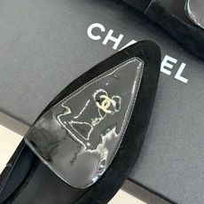 CHANE*|小香26B新品双C 拼色尖头平底凉鞋单鞋 撞色鞋头勾勒复古意趣 鞋头压印经典双C标识 羊皮质感温润又细腻 CHANE*|小香26B新品双C 拼色尖头平底凉鞋单鞋 撞色鞋头勾勒复古意趣 鞋头压印经典双C标识 羊皮质感温润又细腻