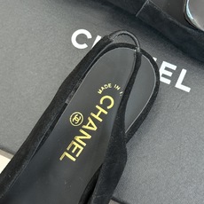CHANE*|小香26B新品双C 拼色尖头平底凉鞋单鞋 撞色鞋头勾勒复古意趣 鞋头压印经典双C标识 羊皮质感温润又细腻 CHANE*|小香26B新品双C 拼色尖头平底凉鞋单鞋 撞色鞋头勾勒复古意趣 鞋头压印经典双C标识 羊皮质感温润又细腻