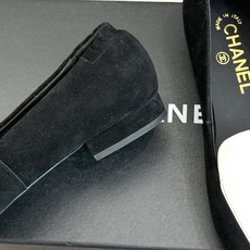 CHANE*|小香26B新品双C 拼色尖头平底凉鞋单鞋 撞色鞋头勾勒复古意趣 鞋头压印经典双C标识 羊皮质感温润又细腻 CHANE*|小香26B新品双C 拼色尖头平底凉鞋单鞋 撞色鞋头勾勒复古意趣 鞋头压印经典双C标识 羊皮质感温润又细腻