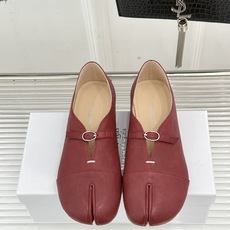 MaisonMargiela|MM6马吉拉 复古分趾玛丽珍鞋 谁懂马吉拉这双的魅力 复古分趾玛丽珍鞋型 招牌分趾灵魂设计 MaisonMargiela|MM6马吉拉 复古分趾玛丽珍鞋 谁懂马吉拉这双的魅力 复古分趾玛丽珍鞋型 招牌分趾灵魂设计