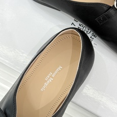 MaisonMargiela|MM6马吉拉 复古分趾玛丽珍鞋 谁懂马吉拉这双的魅力 复古分趾玛丽珍鞋型 招牌分趾灵魂设计 MaisonMargiela|MM6马吉拉 复古分趾玛丽珍鞋 谁懂马吉拉这双的魅力 复古分趾玛丽珍鞋型 招牌分趾灵魂设计