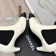 CHANE*|小香26B新品极简 方头拼色切尔西高跟短靴 香奈儿26B新靴封神 重构经典切尔西型 极简方头利落显质感 上 CHANE*|小香26B新品极简 方头拼色切尔西高跟短靴 香奈儿26B新靴封神 重构经典切尔西型 极简方头利落显质感 上