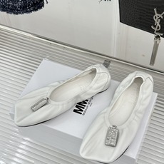 MaisonMargiela|MM6马吉拉 苹果头平底锁头芭蕾舞鞋 苹果头俏皮灵动 金属锁扣满是复古腔调 平底暴走毫无压 MaisonMargiela|MM6马吉拉 苹果头平底锁头芭蕾舞鞋 苹果头俏皮灵动 金属锁扣满是复古腔调 平底暴走毫无压