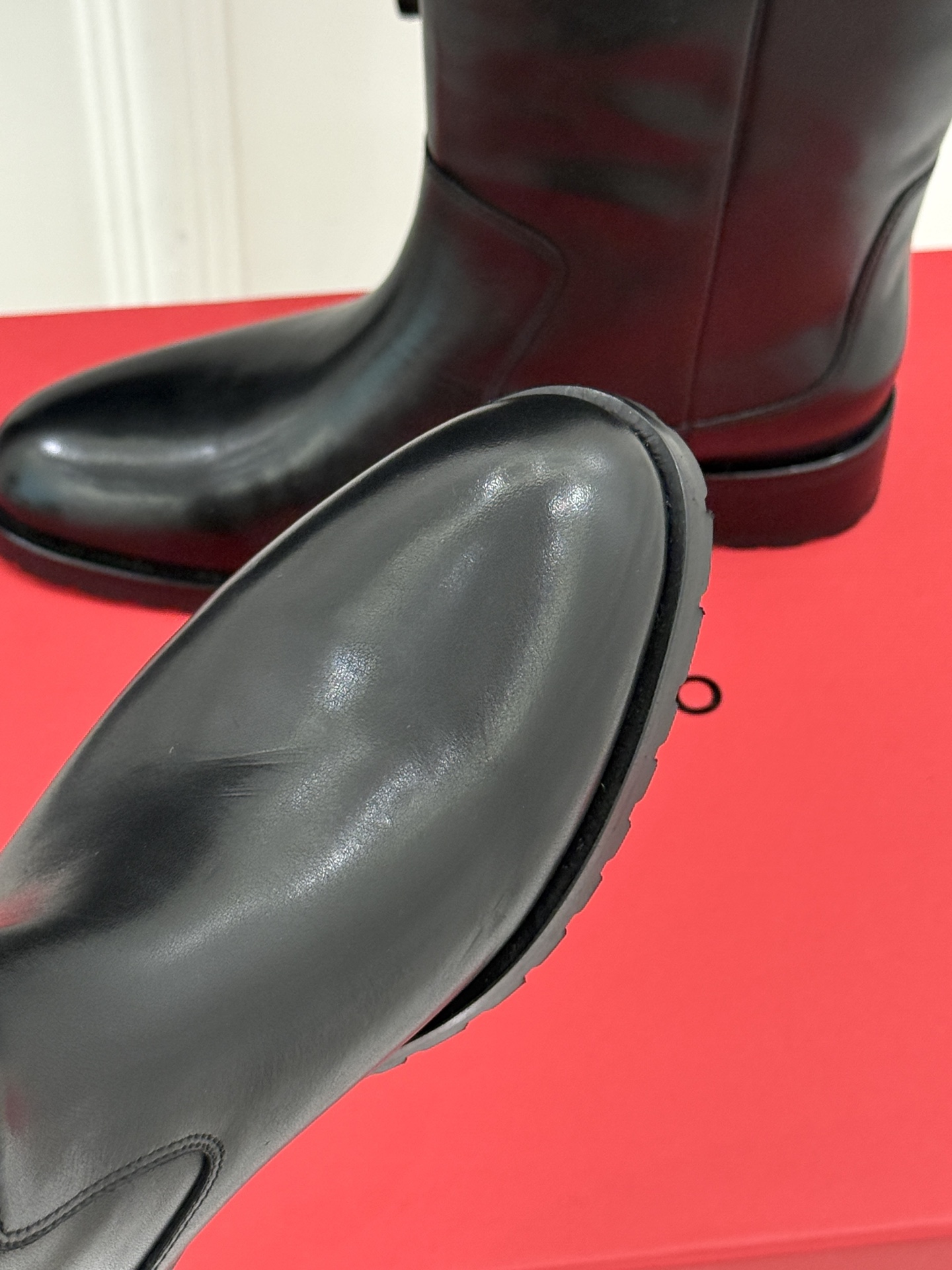Ferragamo/菲拉格慕26WF新品 Gancio扣饰机车靴短靴 经典Gancio扣质感超绝 牛皮靴身细腻又高级 粗 Ferragamo/菲拉格慕26WF新品 Gancio扣饰机车靴短靴 经典Gancio扣质感超绝 牛皮靴身细腻又高级 粗