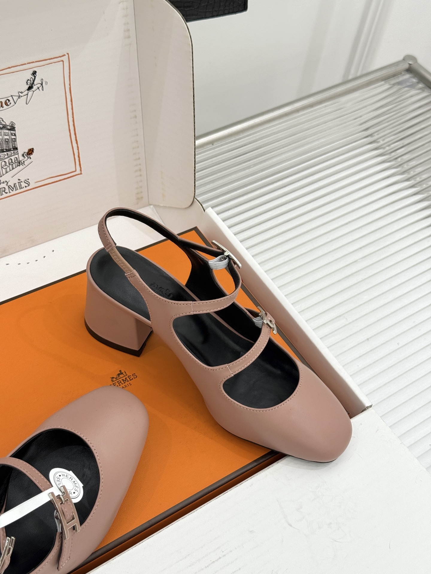Hermes Sandals