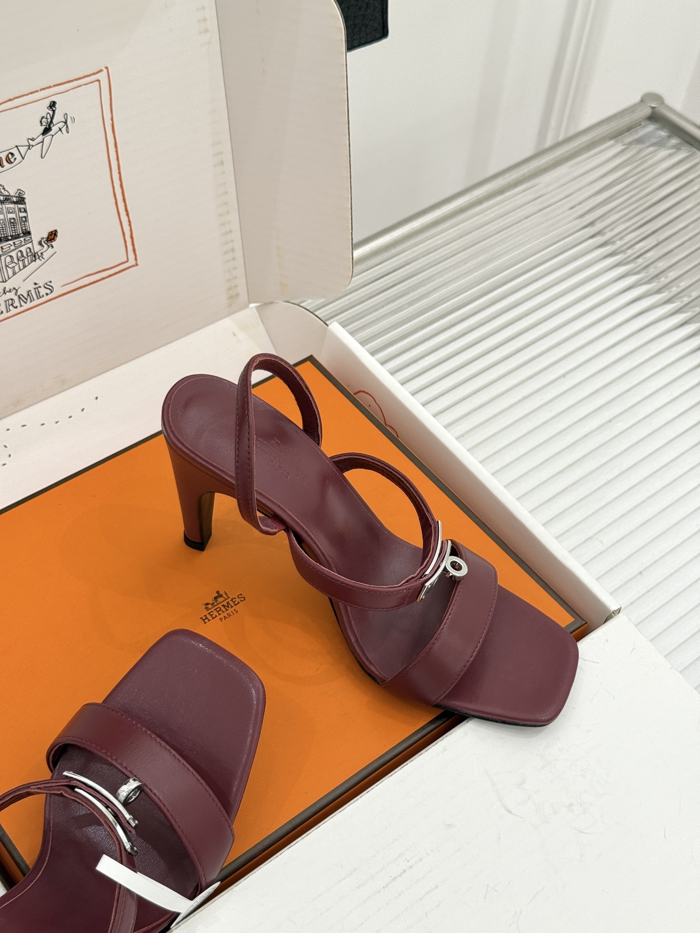 Hermes Sandals