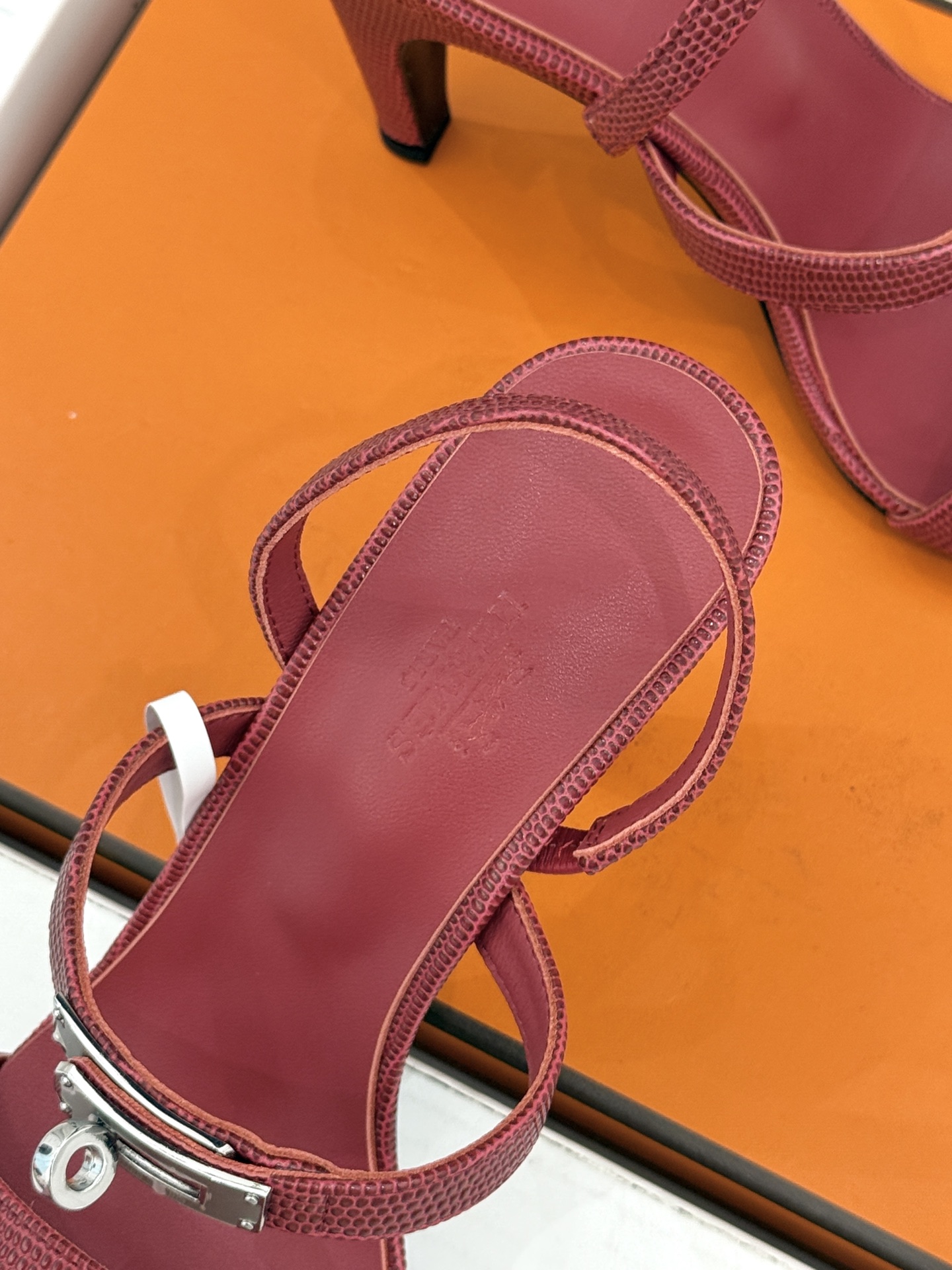 Hermes Sandals