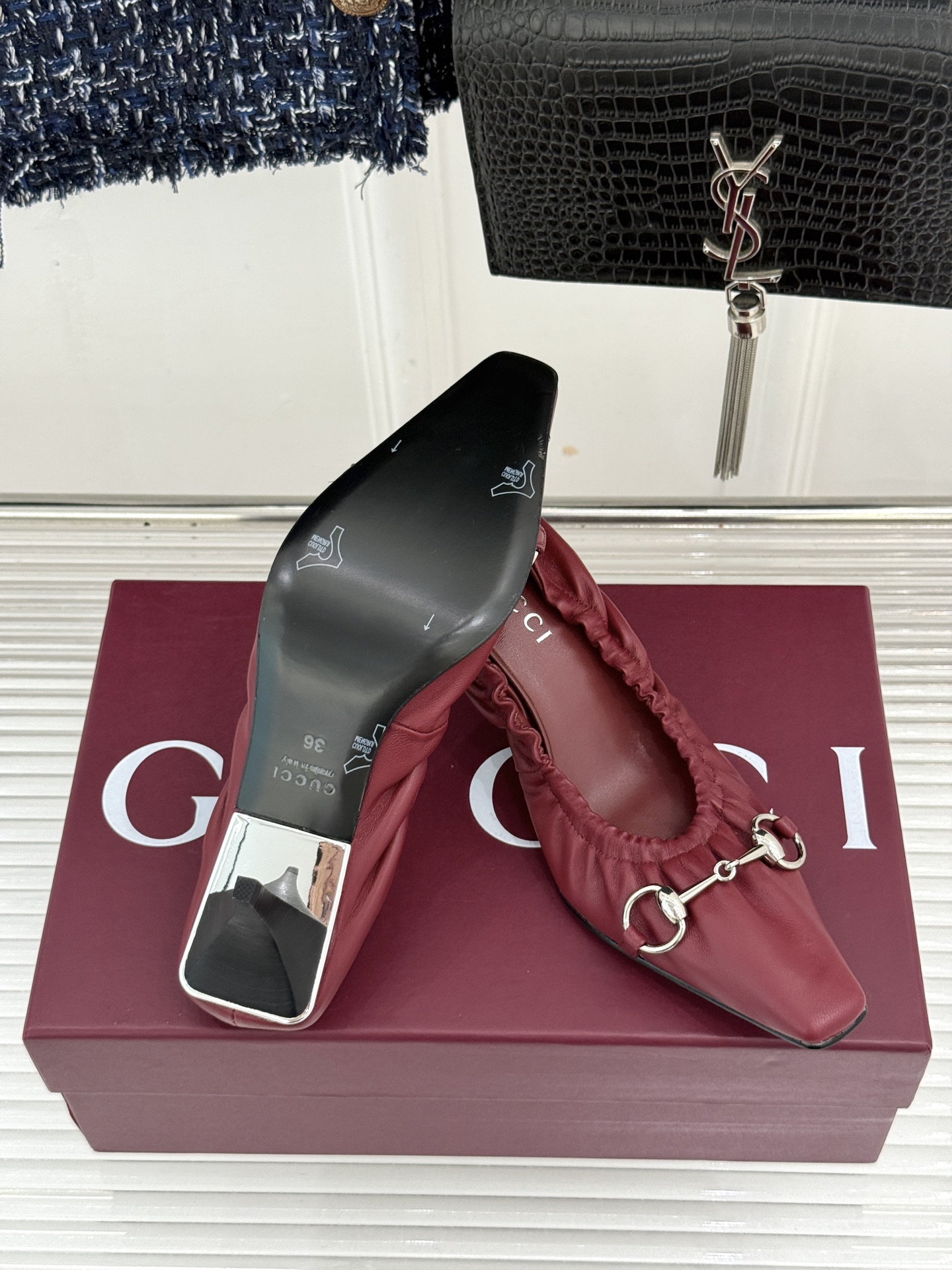 Gucci/古驰26WF新品马衔扣 小方头高跟凉鞋单鞋 金属马衔扣自带辨识度 小方头利落修饰脚型 小高跟稳当不累脚 包头