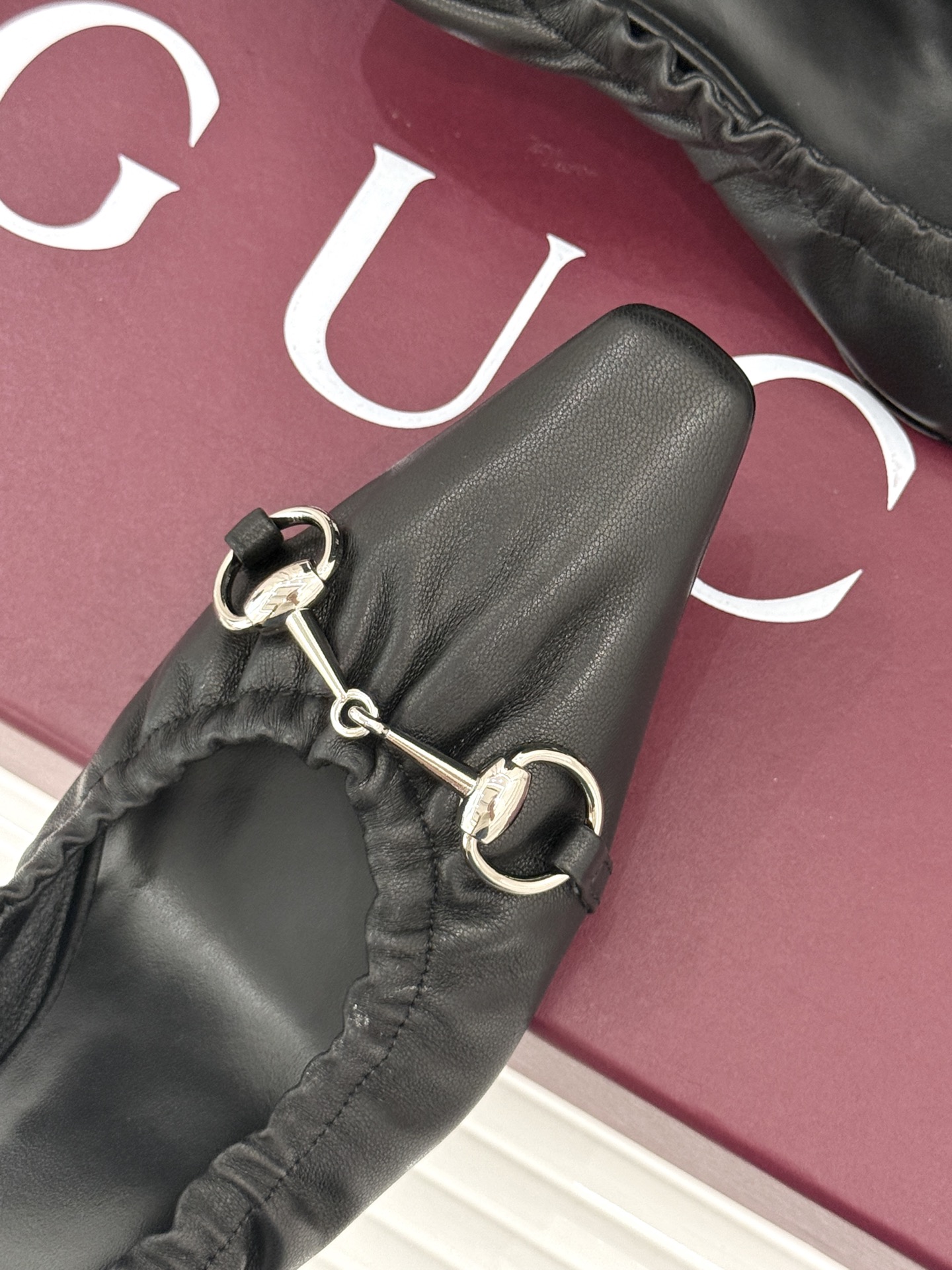 Gucci/古驰26WF新品马衔扣 小方头高跟凉鞋单鞋 金属马衔扣自带辨识度 小方头利落修饰脚型 小高跟稳当不累脚 包头 Gucci/古驰26WF新品马衔扣 小方头高跟凉鞋单鞋 金属马衔扣自带辨识度 小方头利落修饰脚型 小高跟稳当不累脚 包头