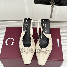 Gucci/古驰26WF新品马衔扣 小方头高跟凉鞋单鞋 金属马衔扣自带辨识度 小方头利落修饰脚型 小高跟稳当不累脚 包头 Gucci/古驰26WF新品马衔扣 小方头高跟凉鞋单鞋 金属马衔扣自带辨识度 小方头利落修饰脚型 小高跟稳当不累脚 包头