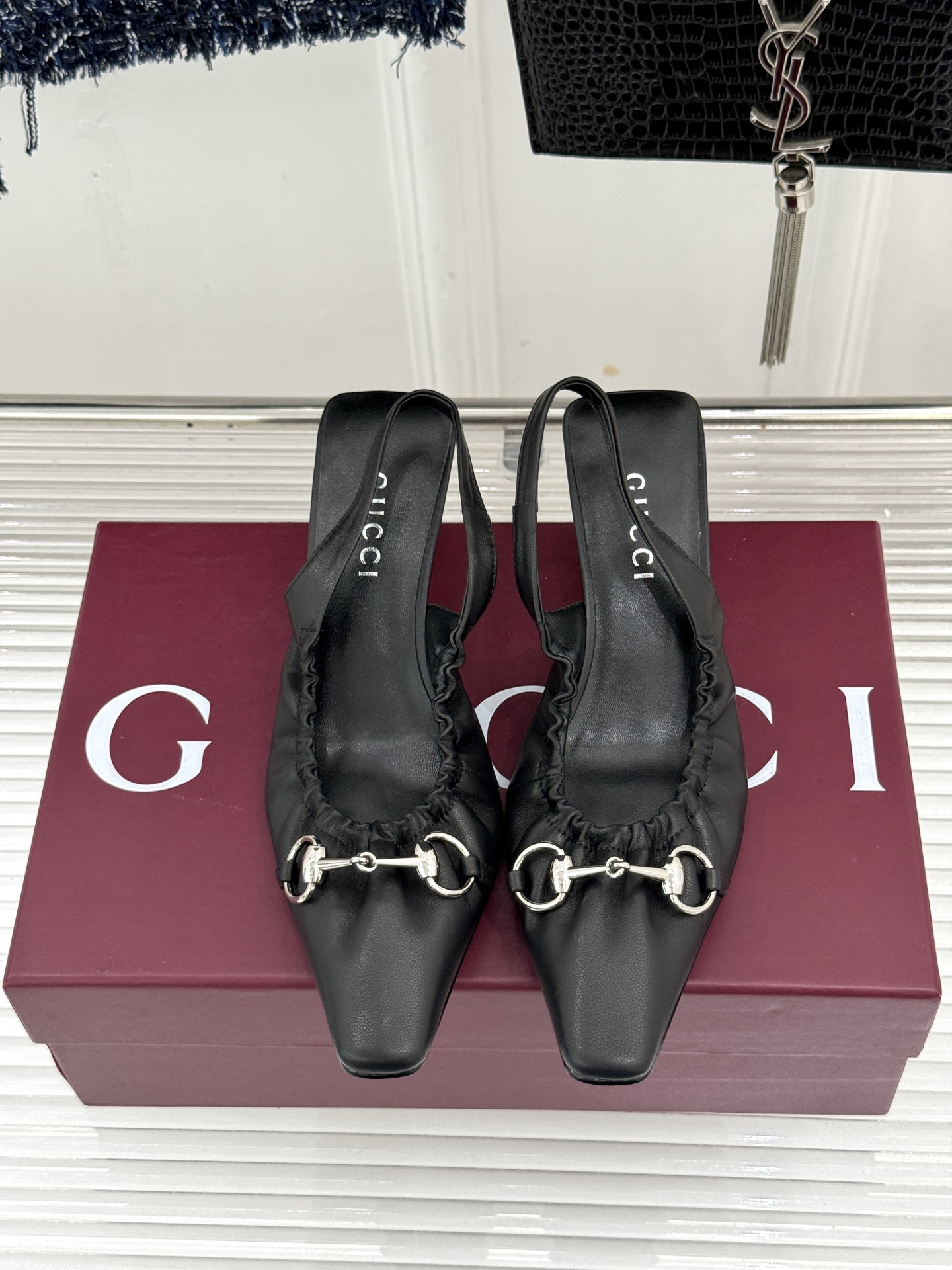 Gucci/古驰26WF新品马衔扣 小方头高跟凉鞋单鞋 金属马衔扣自带辨识度 小方头利落修饰脚型 小高跟稳当不累脚 包头