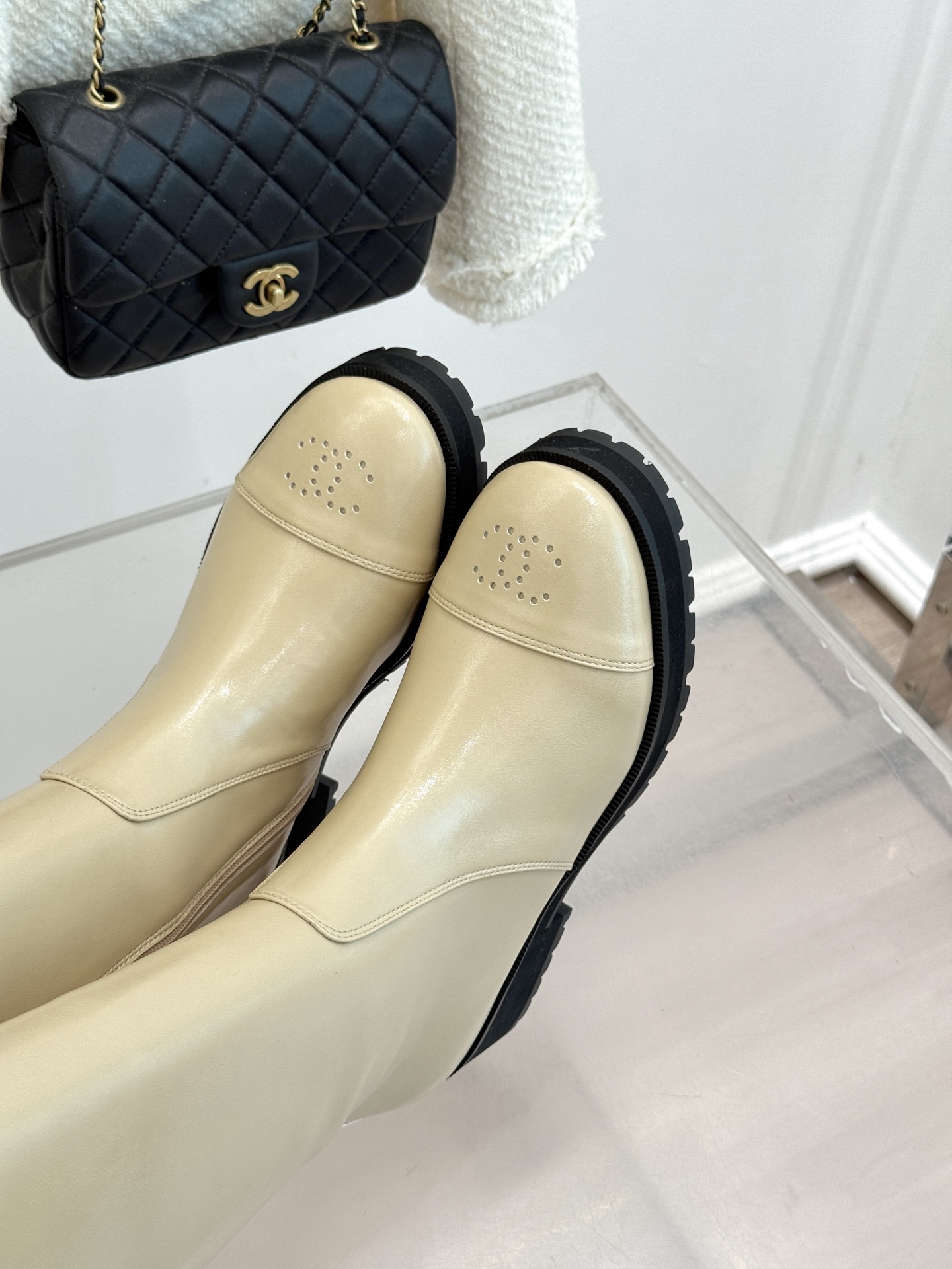 CHANE*|小香26B新品极简 双C侧拉链粗跟短靴长靴 鞋头双C暗藏高级感 侧拉链穿脱超省心 粗跟稳当走路完全不累 小 CHANE*|小香26B新品极简 双C侧拉链粗跟短靴长靴 鞋头双C暗藏高级感 侧拉链穿脱超省心 粗跟稳当走路完全不累 小