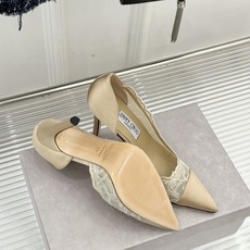 Jimmy Choo/吉米周26WF新品 蕾丝尖头侧空细跟高跟鞋婚鞋 蕾丝漫着柔雾光晕 尖头利落拉长腿部线 侧空衬得脚踝 Jimmy Choo/吉米周26WF新品 蕾丝尖头侧空细跟高跟鞋婚鞋 蕾丝漫着柔雾光晕 尖头利落拉长腿部线 侧空衬得脚踝