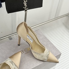 Jimmy Choo/吉米周26WF新品 蕾丝尖头侧空细跟高跟鞋婚鞋 蕾丝漫着柔雾光晕 尖头利落拉长腿部线 侧空衬得脚踝 Jimmy Choo/吉米周26WF新品 蕾丝尖头侧空细跟高跟鞋婚鞋 蕾丝漫着柔雾光晕 尖头利落拉长腿部线 侧空衬得脚踝
