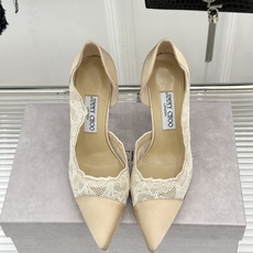 Jimmy Choo/吉米周26WF新品 蕾丝尖头侧空细跟高跟鞋婚鞋 蕾丝漫着柔雾光晕 尖头利落拉长腿部线 侧空衬得脚踝 Jimmy Choo/吉米周26WF新品 蕾丝尖头侧空细跟高跟鞋婚鞋 蕾丝漫着柔雾光晕 尖头利落拉长腿部线 侧空衬得脚踝
