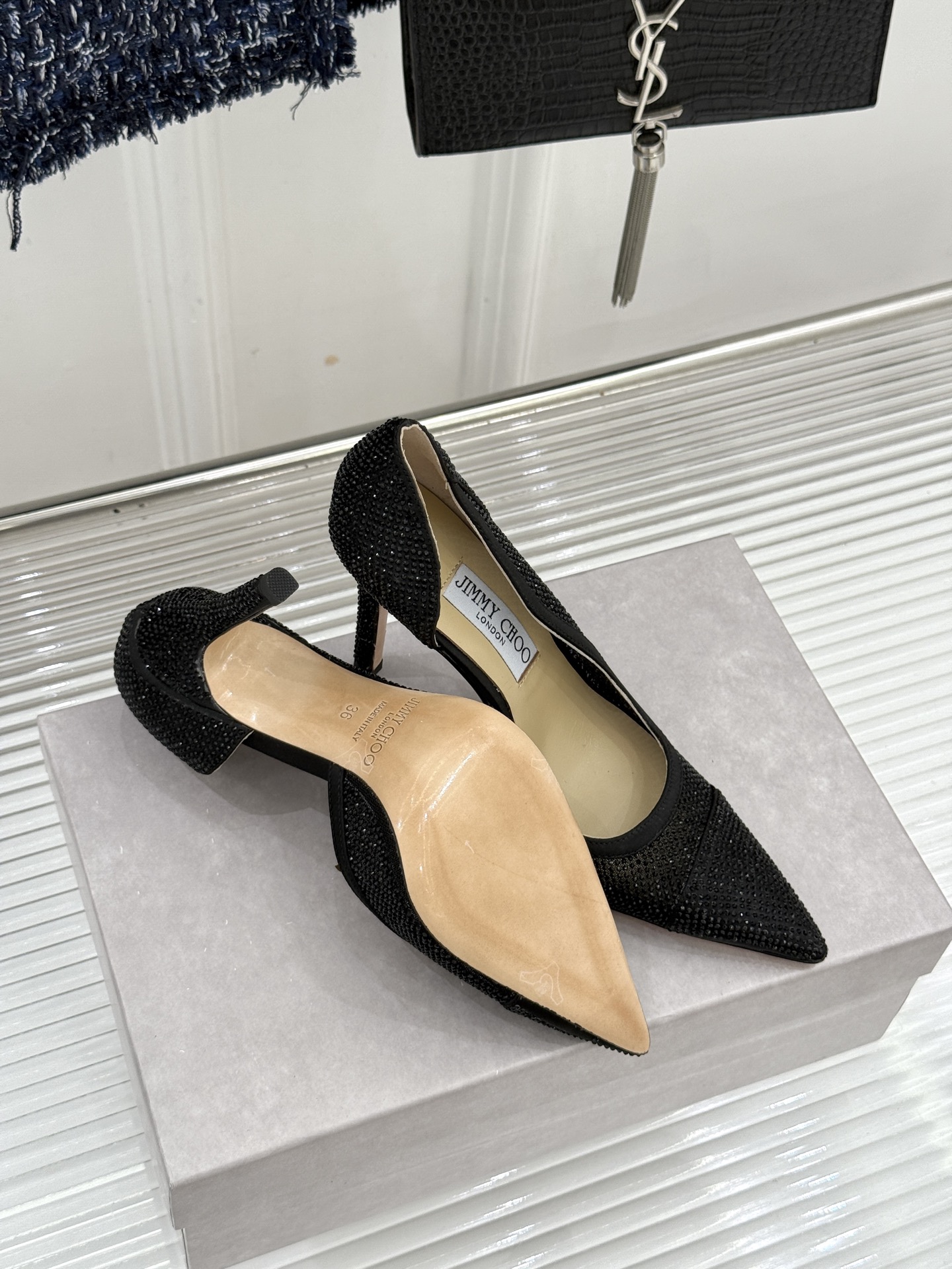 Jimmy Choo/吉米周26WF新品 水晶饰网眼布高跟鞋婚鞋 网眼布缀满细碎水晶 侧空衬得脚踝纤细 细跟托出优雅感 