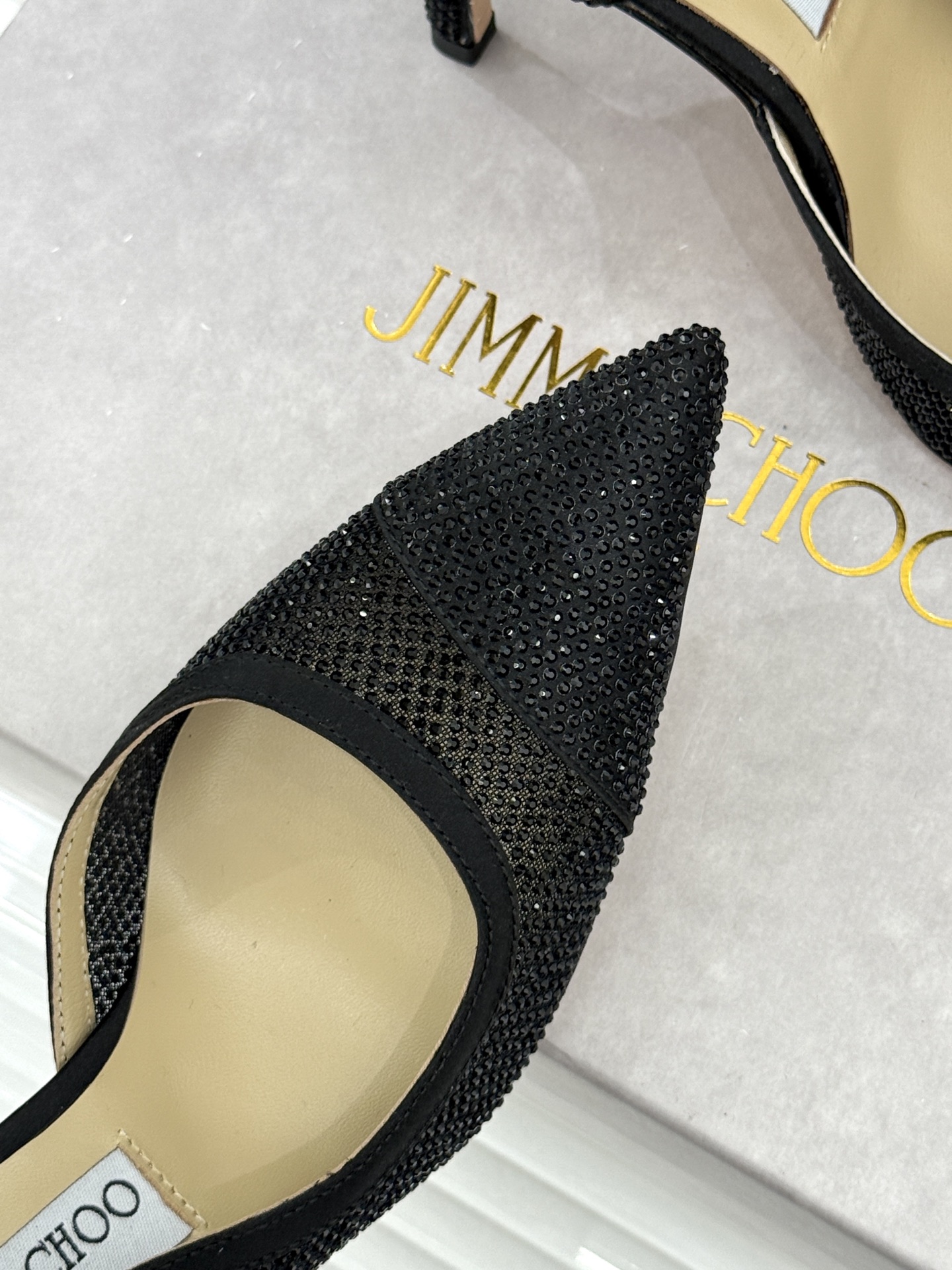 Jimmy Choo/吉米周26WF新品 水晶饰网眼布高跟鞋婚鞋 网眼布缀满细碎水晶 侧空衬得脚踝纤细 细跟托出优雅感 