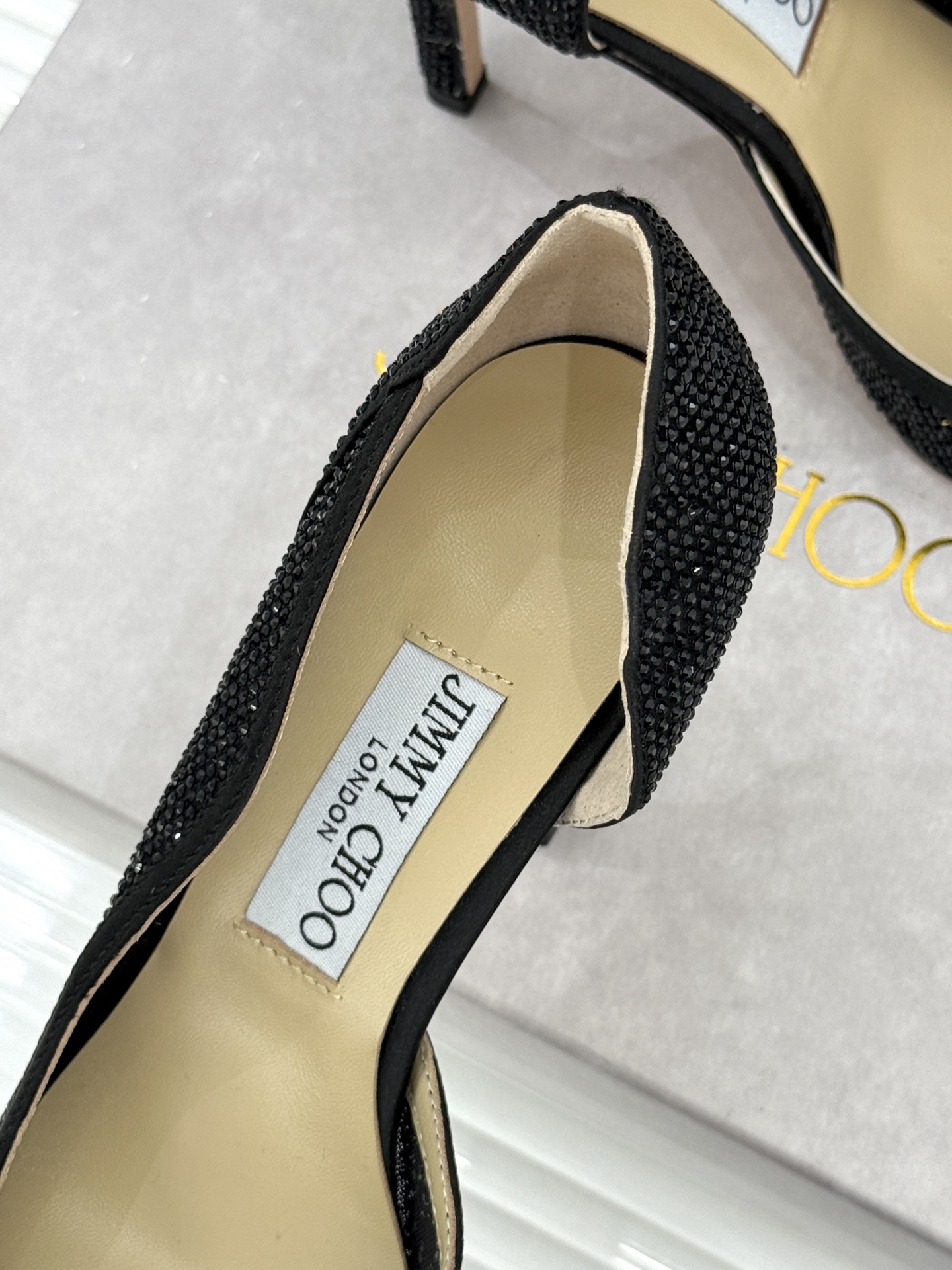 Jimmy Choo/吉米周26WF新品 水晶饰网眼布高跟鞋婚鞋 网眼布缀满细碎水晶 侧空衬得脚踝纤细 细跟托出优雅感 