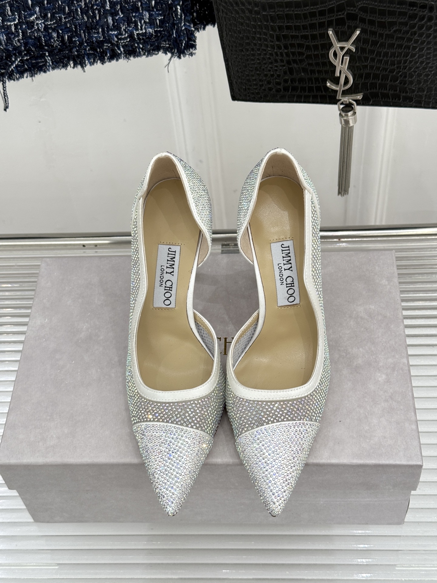 Jimmy Choo/吉米周26WF新品 水晶饰网眼布高跟鞋婚鞋 网眼布缀满细碎水晶 侧空衬得脚踝纤细 细跟托出优雅感 