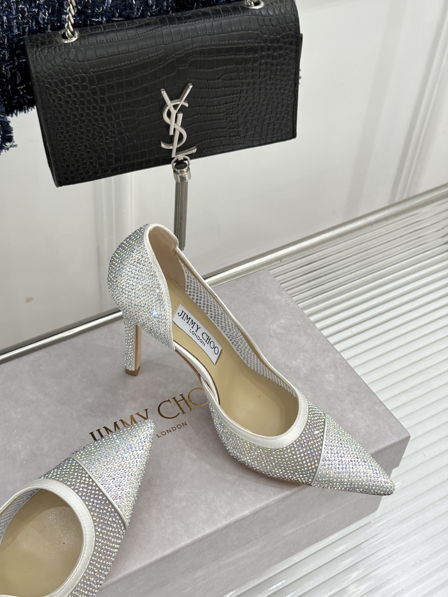 Jimmy Choo/吉米周26WF新品 水晶饰网眼布高跟鞋婚鞋 网眼布缀满细碎水晶 侧空衬得脚踝纤细 细跟托出优雅感 