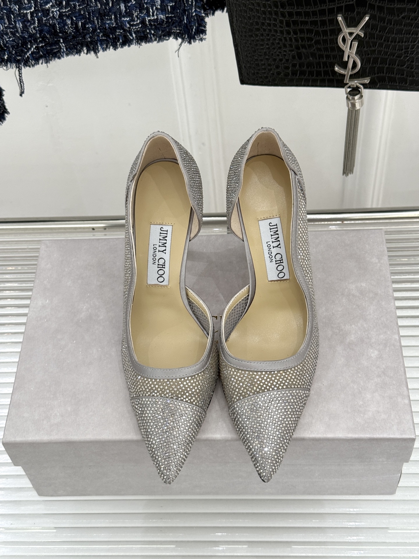 Jimmy Choo/吉米周26WF新品 水晶饰网眼布高跟鞋婚鞋 网眼布缀满细碎水晶 侧空衬得脚踝纤细 细跟托出优雅感 