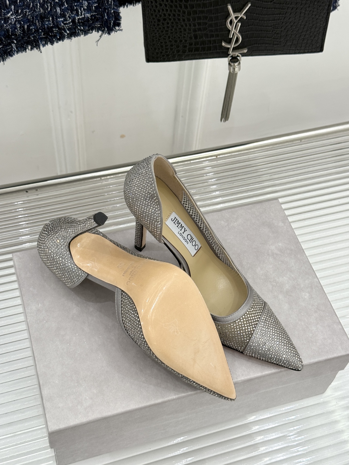 Jimmy Choo/吉米周26WF新品 水晶饰网眼布高跟鞋婚鞋 网眼布缀满细碎水晶 侧空衬得脚踝纤细 细跟托出优雅感 