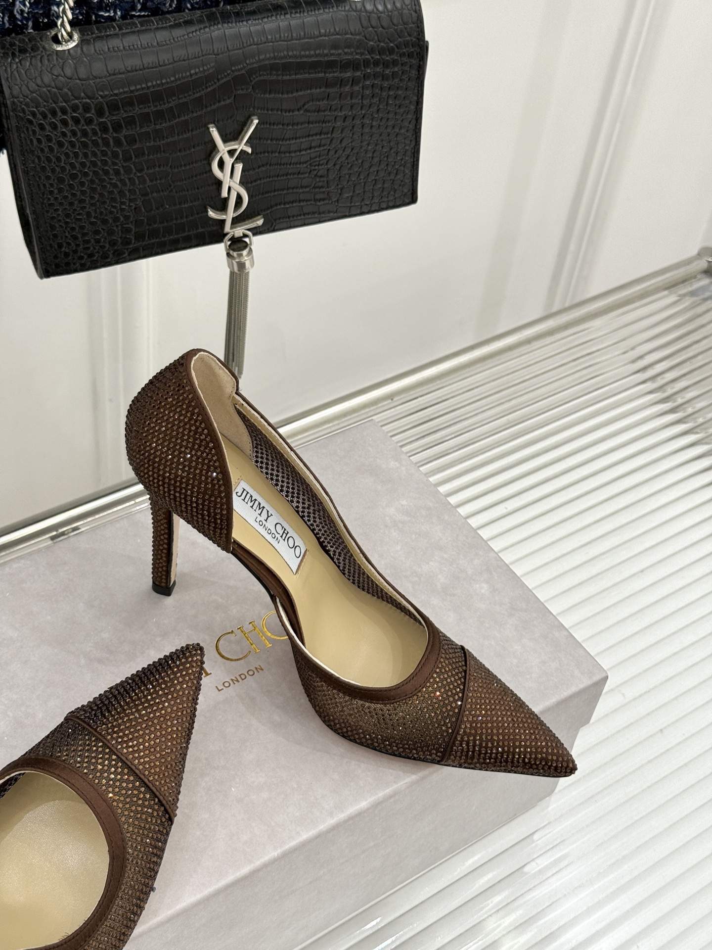 Jimmy Choo/吉米周26WF新品 水晶饰网眼布高跟鞋婚鞋 网眼布缀满细碎水晶 侧空衬得脚踝纤细 细跟托出优雅感 