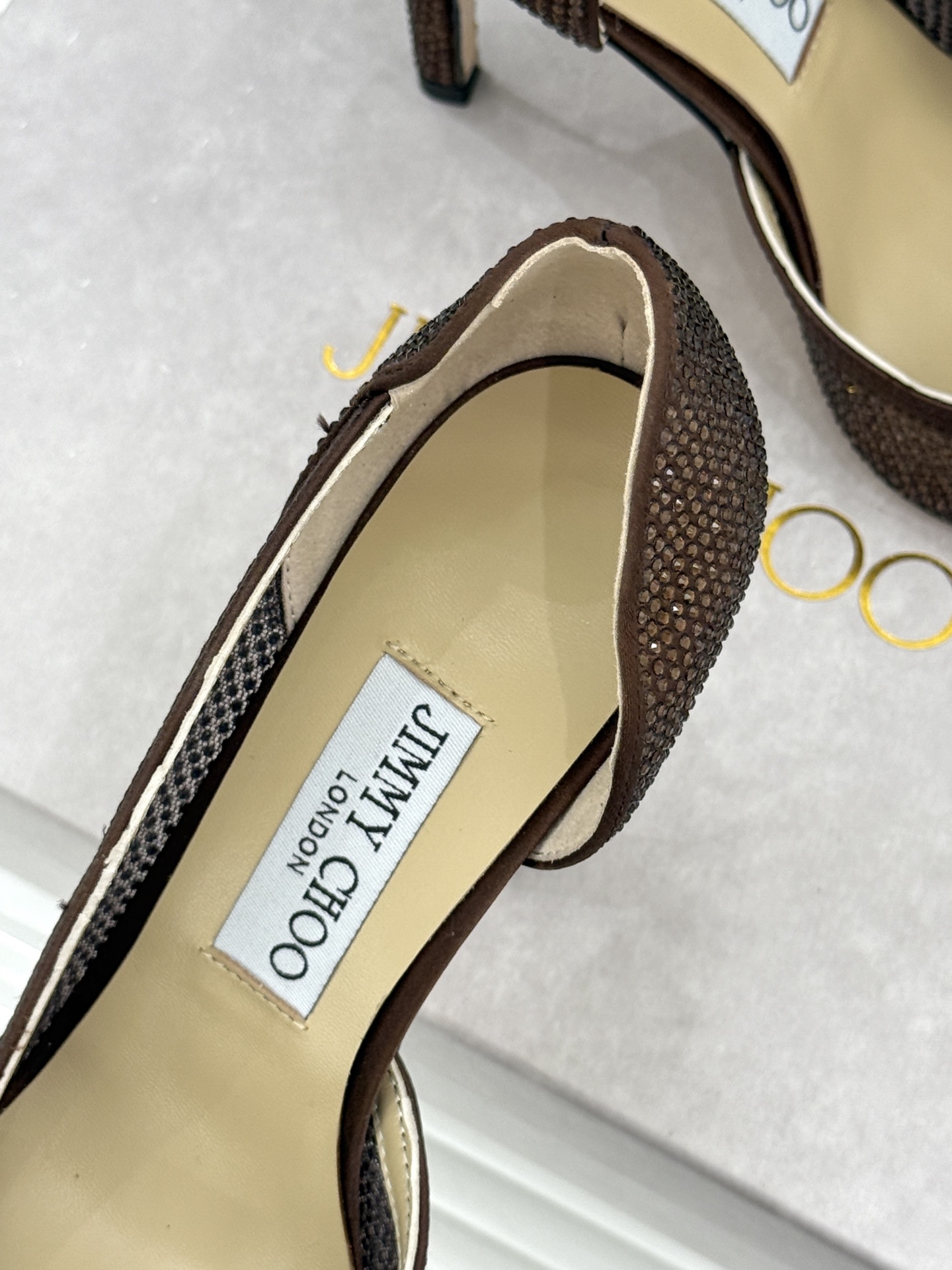 Jimmy Choo/吉米周26WF新品 水晶饰网眼布高跟鞋婚鞋 网眼布缀满细碎水晶 侧空衬得脚踝纤细 细跟托出优雅感 