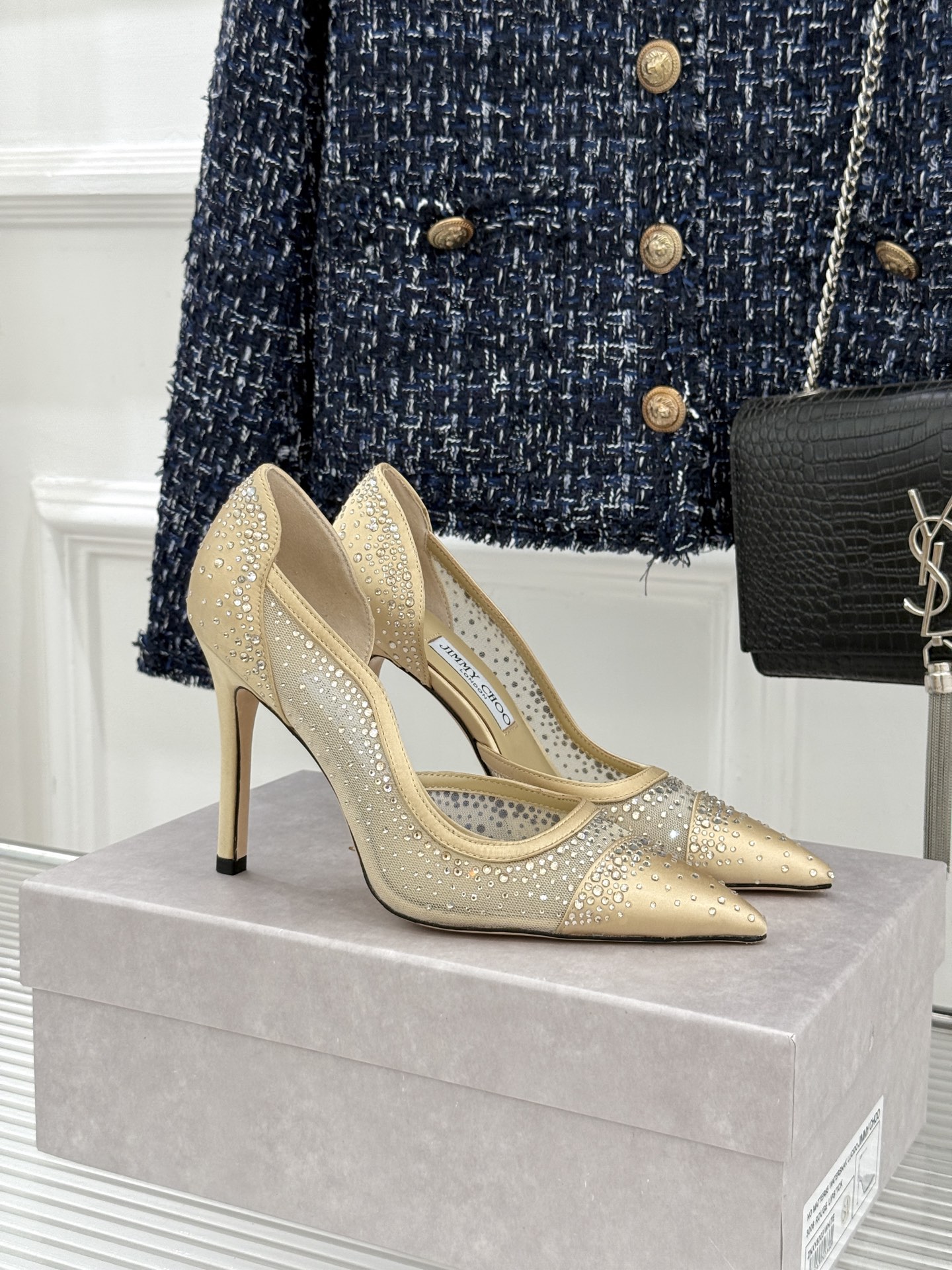 Jimmy Choo/吉米周26WF新品 网纱水钻侧空细跟高跟鞋婚鞋 网纱晕开柔雾感 水钻细碎闪着星光 侧空勾勒精致脚踝