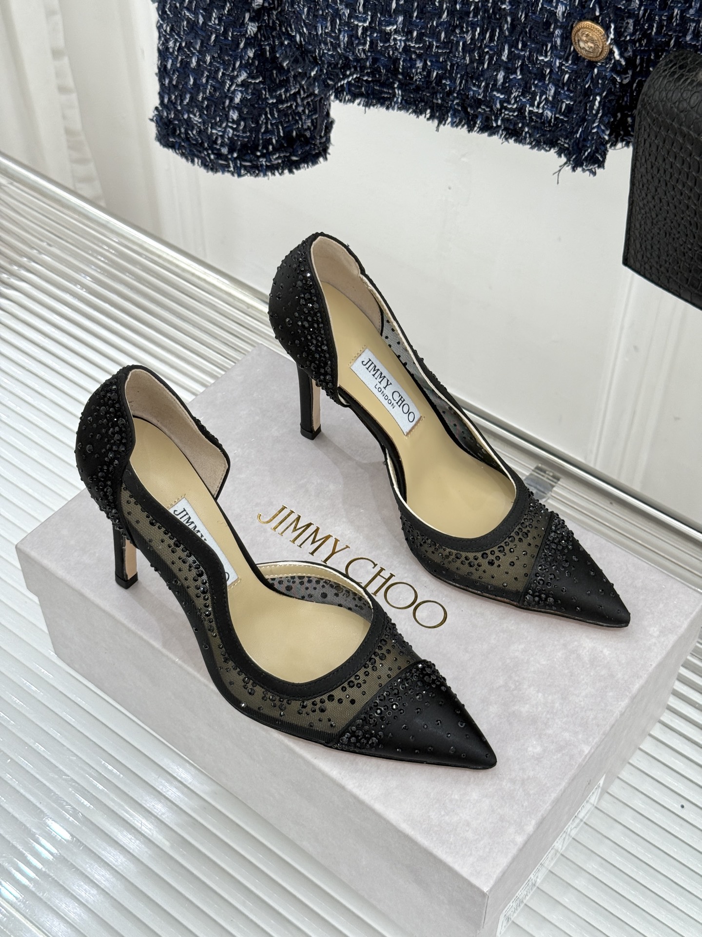 Jimmy Choo/吉米周26WF新品 网纱水钻侧空细跟高跟鞋婚鞋 网纱晕开柔雾感 水钻细碎闪着星光 侧空勾勒精致脚踝
