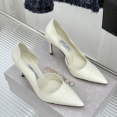 Jimmy Choo/吉米周26WF新品 漆皮尖头侧空细跟高跟鞋婚鞋 亮面漆皮泛着柔润光泽 尖头剪裁利落显腿长 侧空露肤 Jimmy Choo/吉米周26WF新品 漆皮尖头侧空细跟高跟鞋婚鞋 亮面漆皮泛着柔润光泽 尖头剪裁利落显腿长 侧空露肤