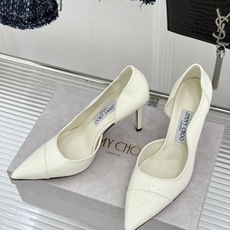 Jimmy Choo/吉米周26WF新品 漆皮尖头侧空细跟高跟鞋婚鞋 亮面漆皮泛着柔润光泽 尖头剪裁利落显腿长 侧空露肤 Jimmy Choo/吉米周26WF新品 漆皮尖头侧空细跟高跟鞋婚鞋 亮面漆皮泛着柔润光泽 尖头剪裁利落显腿长 侧空露肤