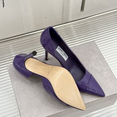 Jimmy Choo/吉米周26WF新品 漆皮尖头侧空细跟高跟鞋婚鞋 亮面漆皮泛着柔润光泽 尖头剪裁利落显腿长 侧空露肤 Jimmy Choo/吉米周26WF新品 漆皮尖头侧空细跟高跟鞋婚鞋 亮面漆皮泛着柔润光泽 尖头剪裁利落显腿长 侧空露肤